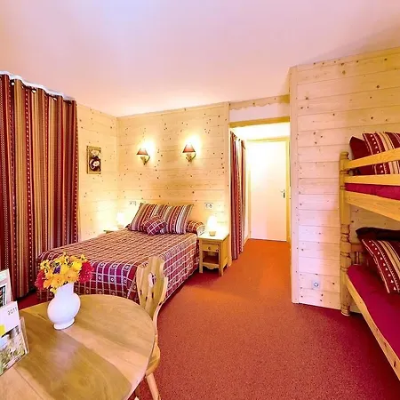 Logis Les Playes Szálloda 3*
