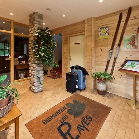 Logis Les Playes Hotel