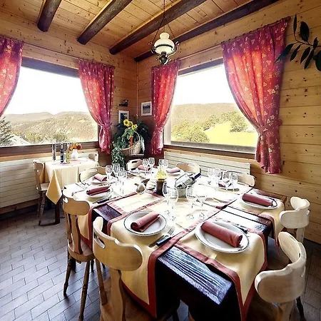 Hotel Logis Les Playes Villard-de-Lans