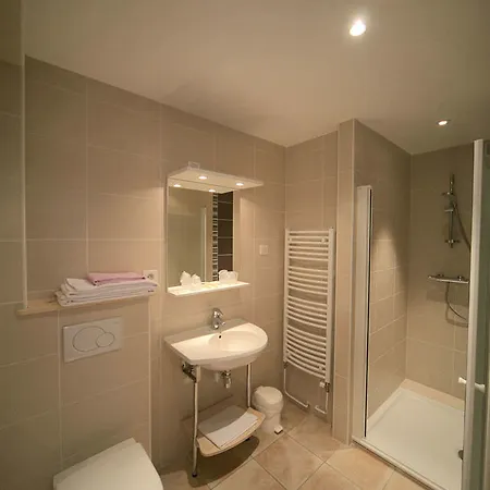Hotel Logis Les Playes Villard-de-Lans